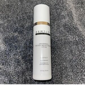 DRMTLGY Universal Tinted Moisturizer SPF 46